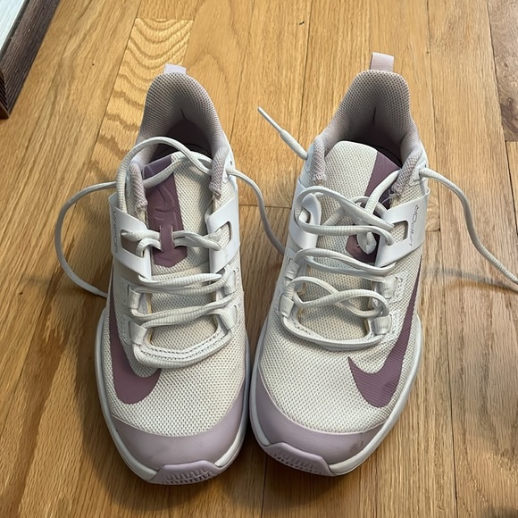 Nike Vapor Women’s Tennis Shoes size 8 - Picture 5 of 9